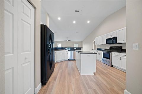 Tiny photo for 9934 SE 64th Avenue, Belleview, FL 34420 (MLS # OM699076)