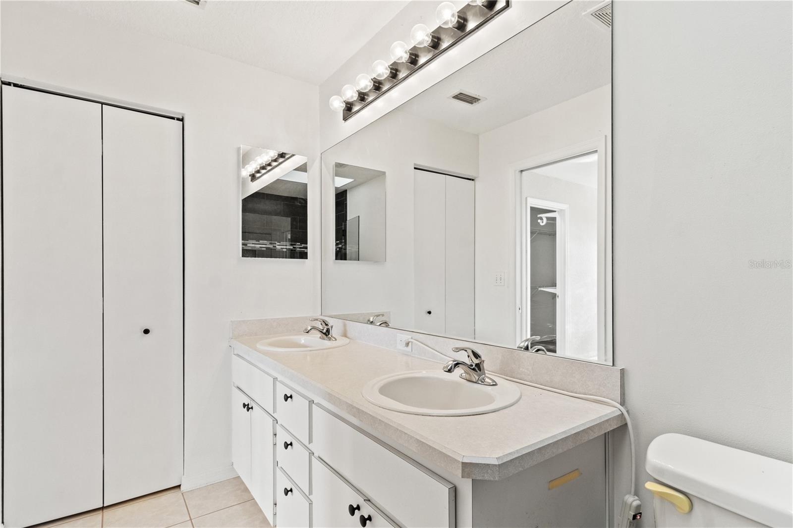 OAK RUN BAYTREE GREENS - Residential