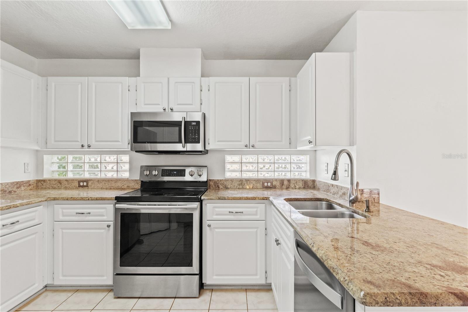 OAK RUN BAYTREE GREENS - Residential