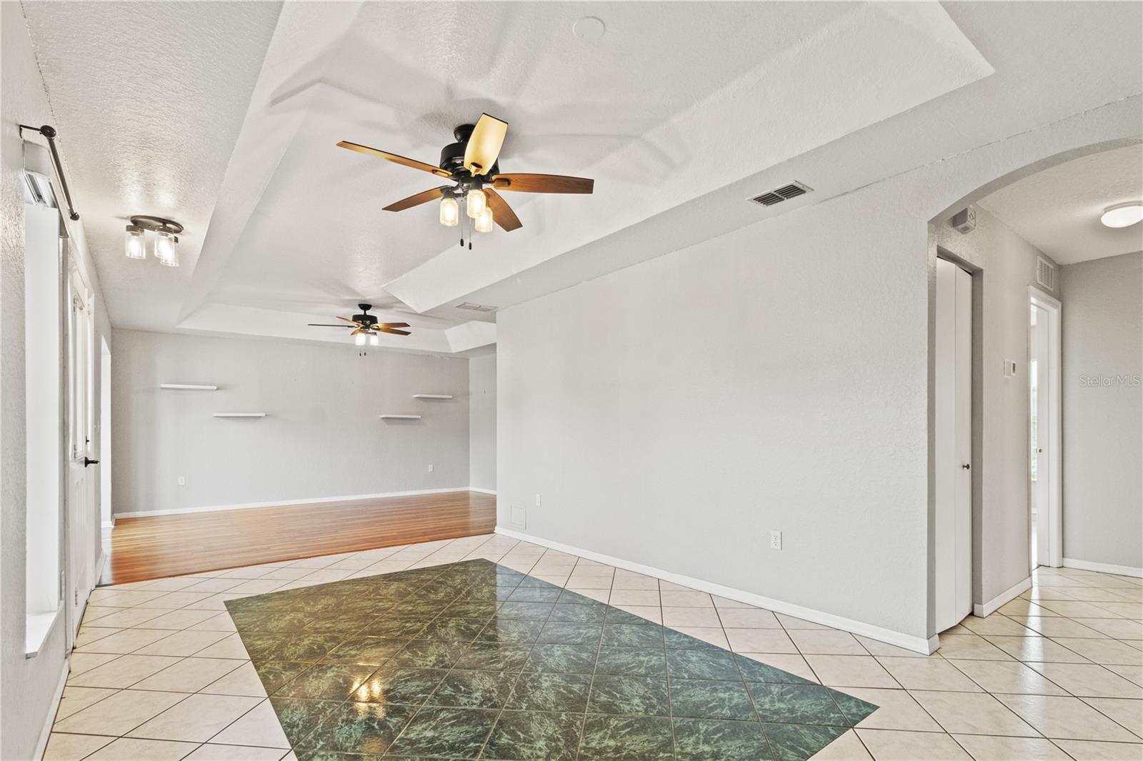 OAK RUN BAYTREE GREENS - Residential