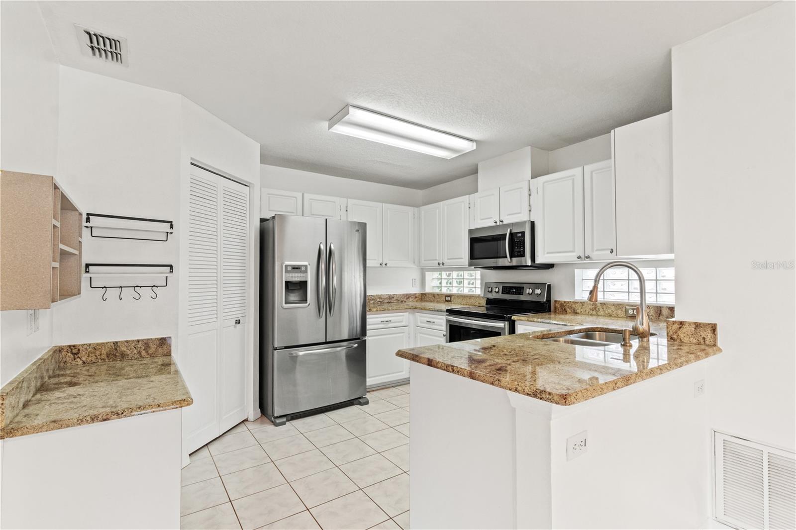 OAK RUN BAYTREE GREENS - Residential