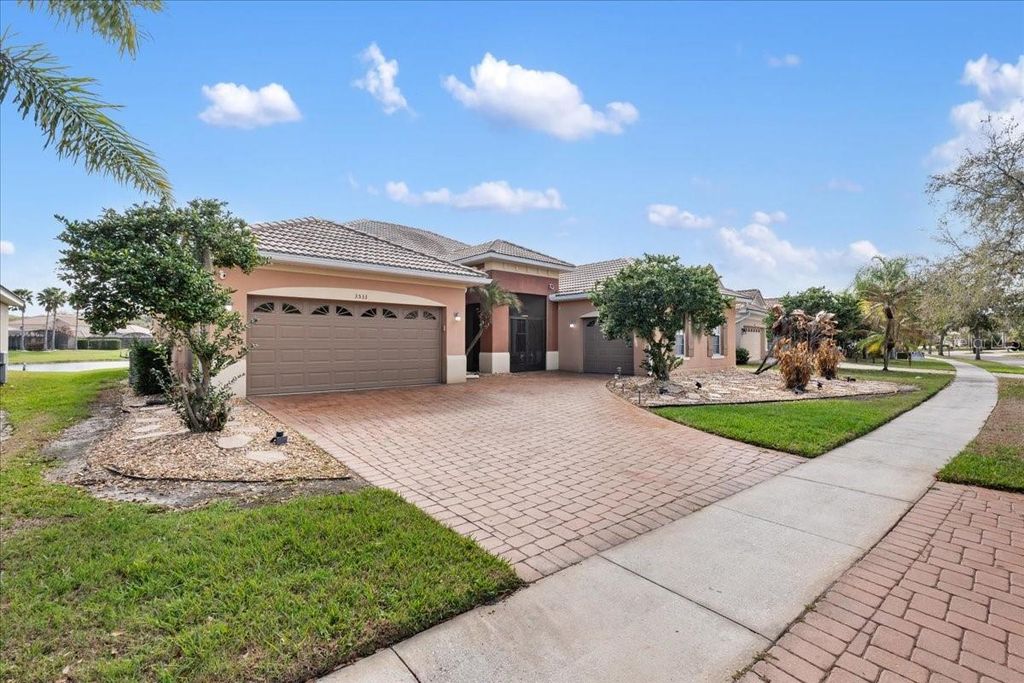 Photo of 3533 Somerset Circle, Kissimmee, FL 34746 (MLS # O6389228)