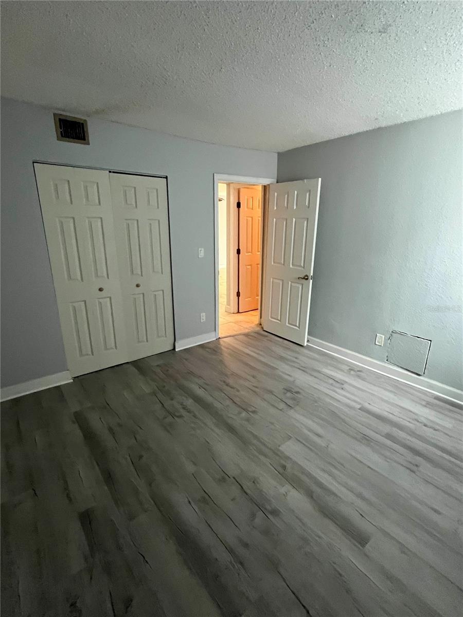 SARASOTA PALMS - Residential Lease
