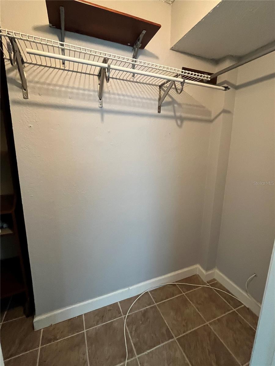 SARASOTA PALMS - Residential Lease