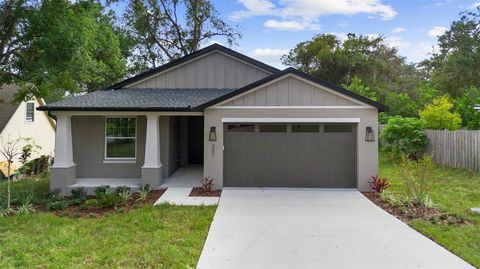 A home in DEBARY