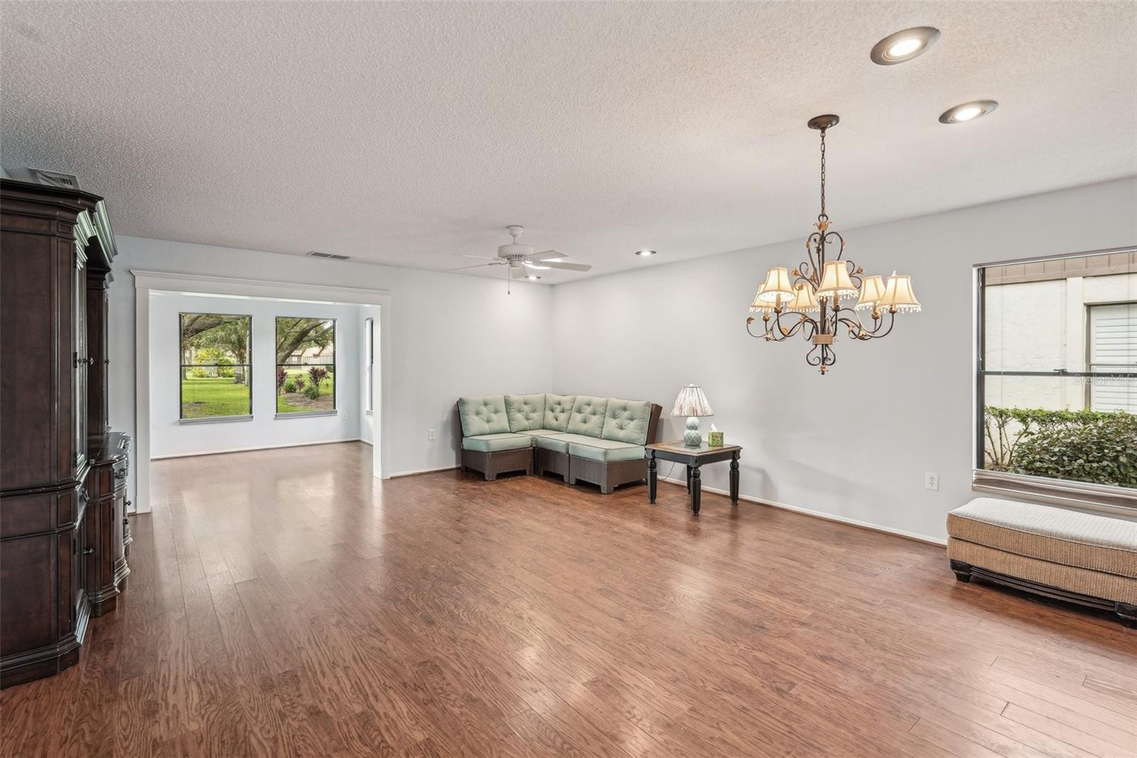532 OAK HILL CIRCLE 12