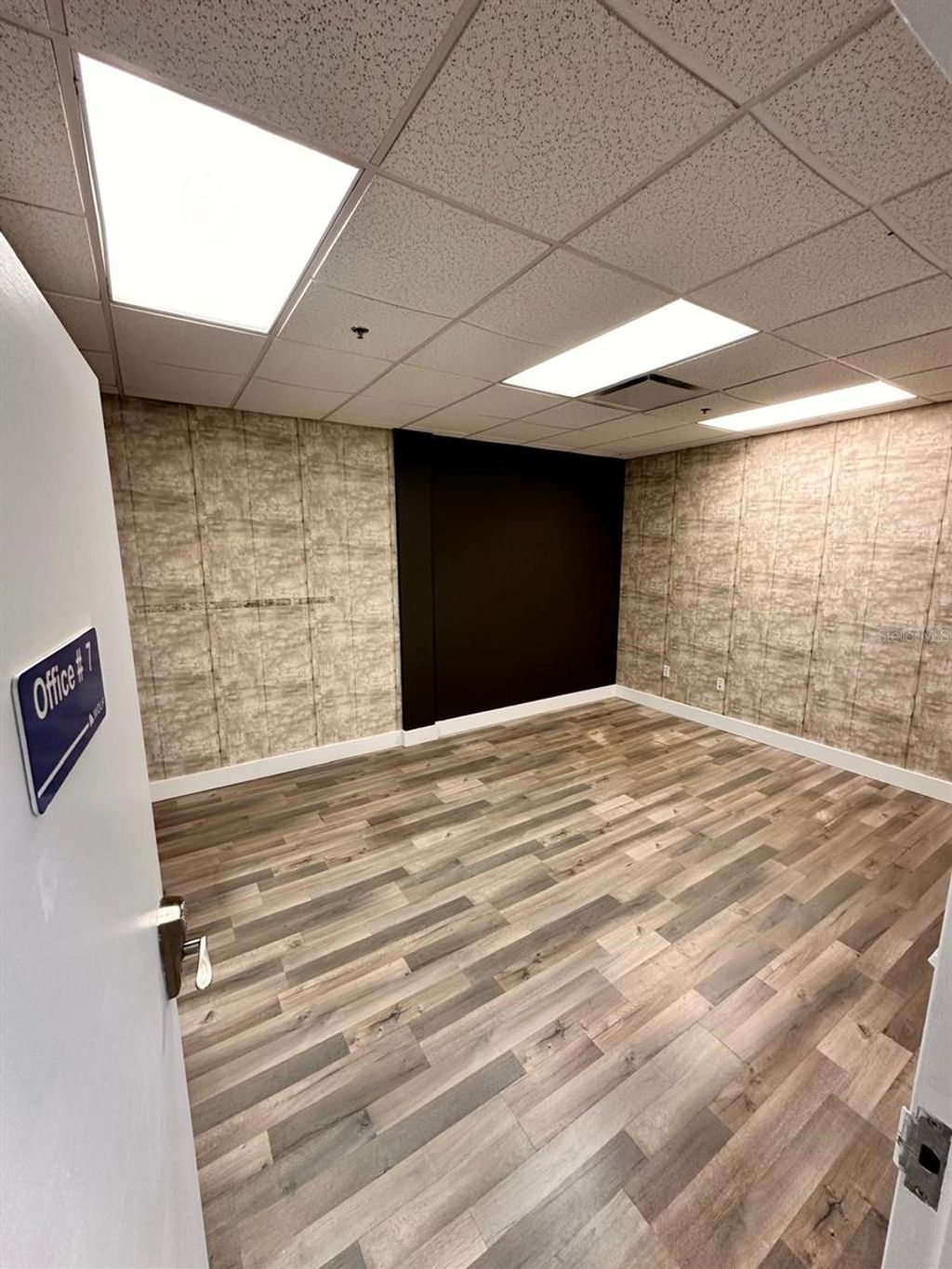 Photo of 7901 Kingspointe Parkway #28/2, Orlando, FL 32819 (MLS # O6389959)