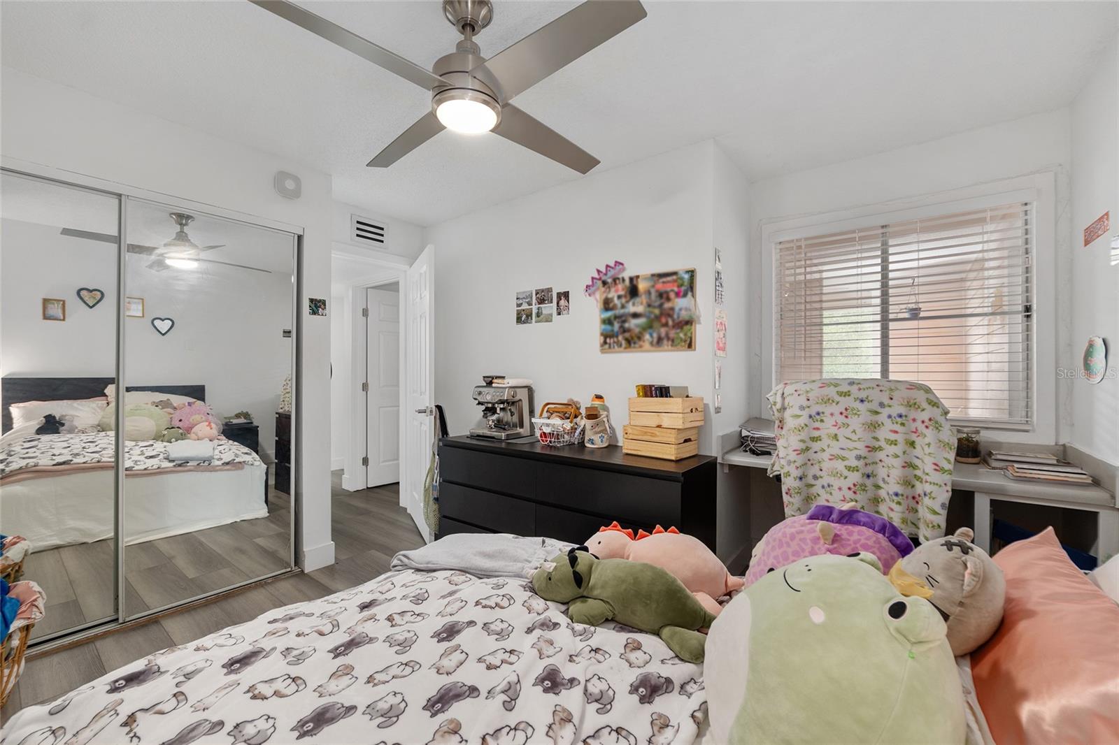 UNIVERSITY COMMONS - Residential