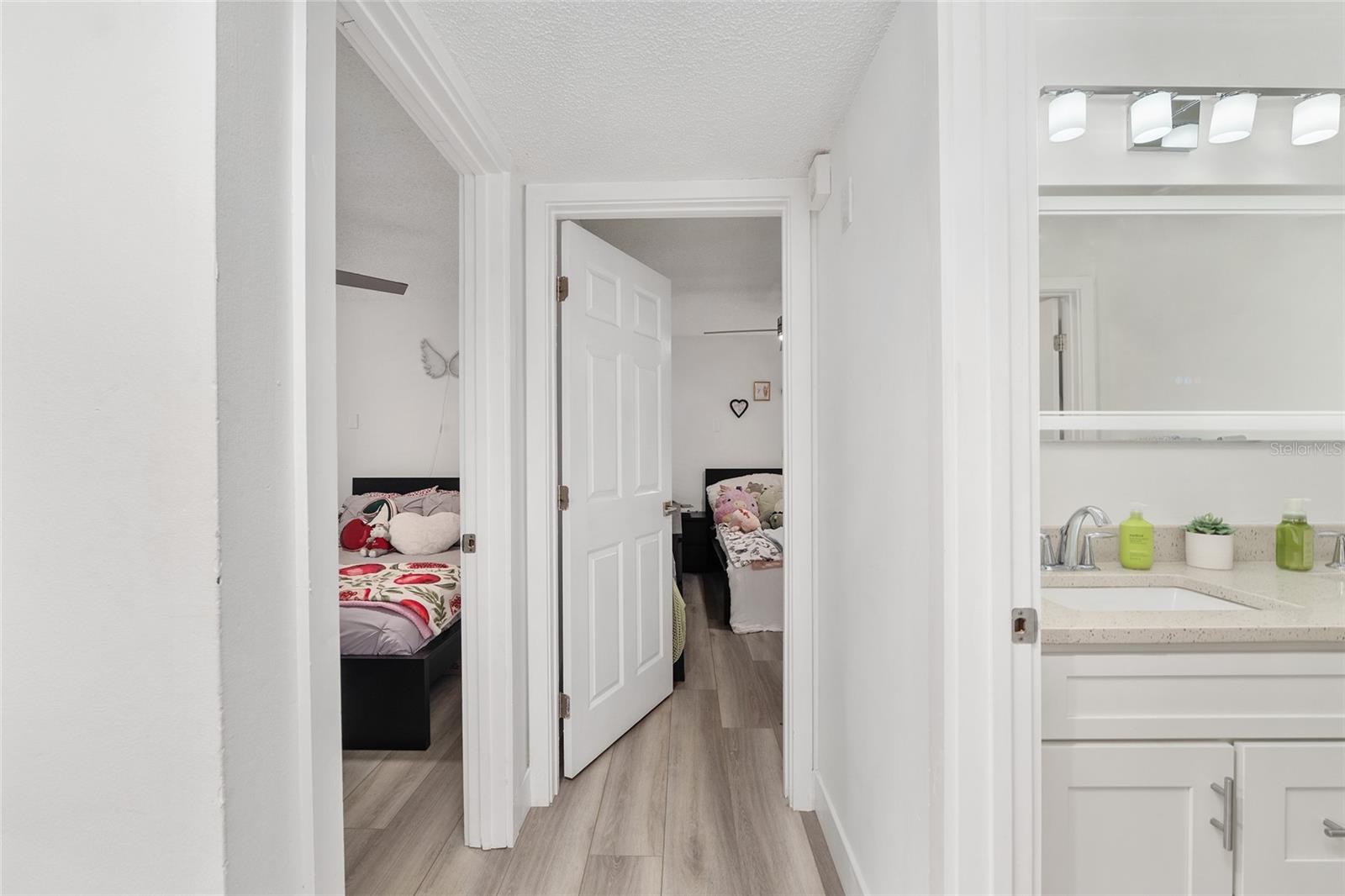 UNIVERSITY COMMONS - Residential