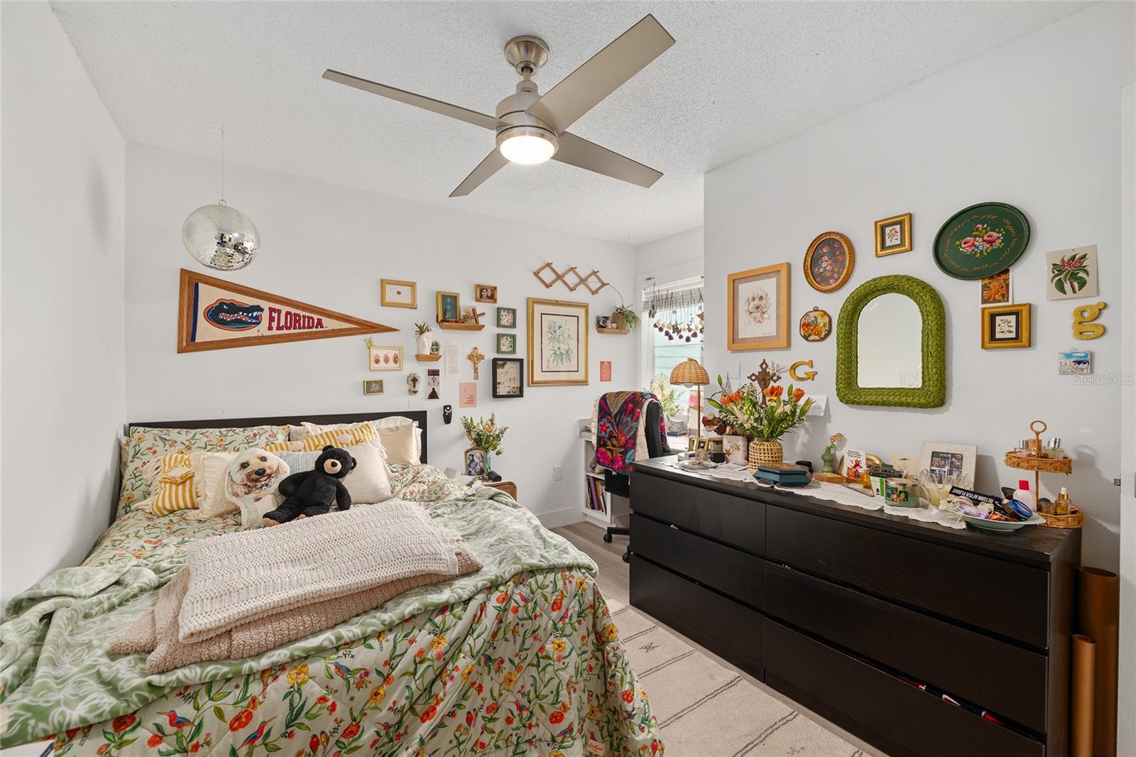 UNIVERSITY COMMONS - Residential