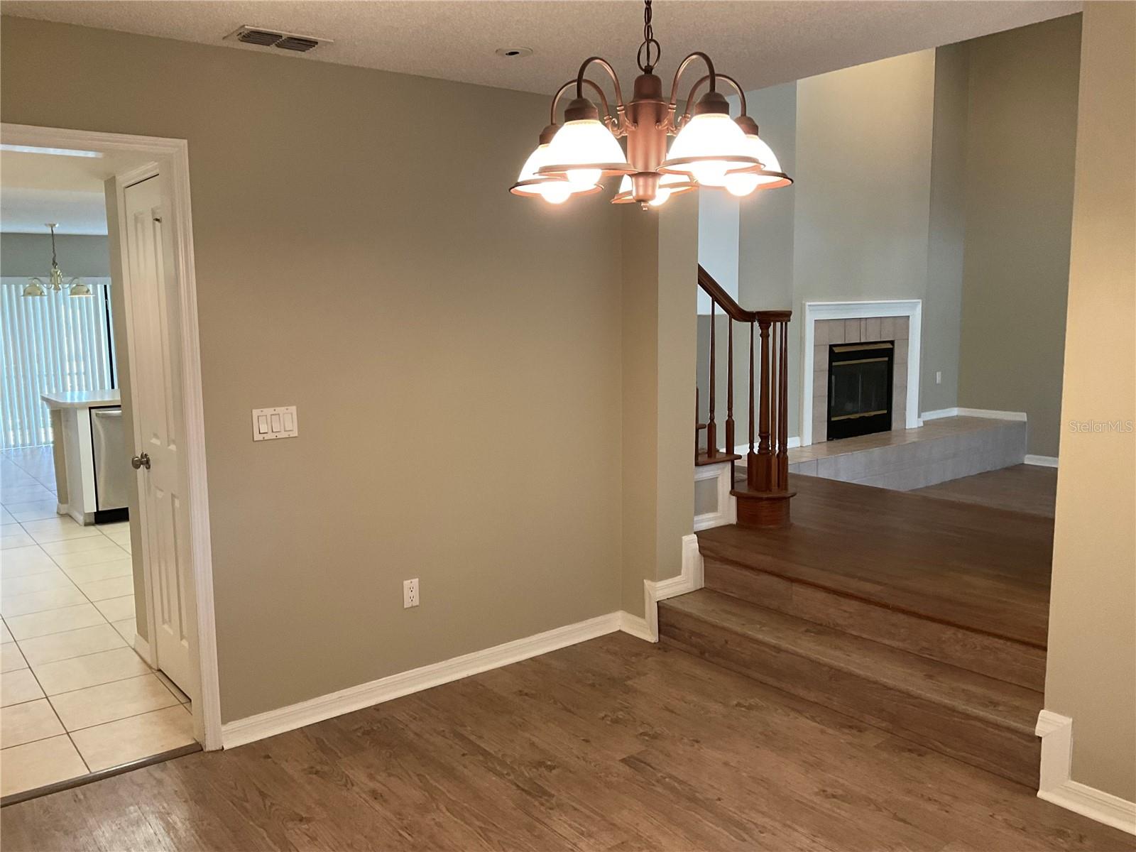 TAMPA PALMS UNIT 3C - Residential Lease