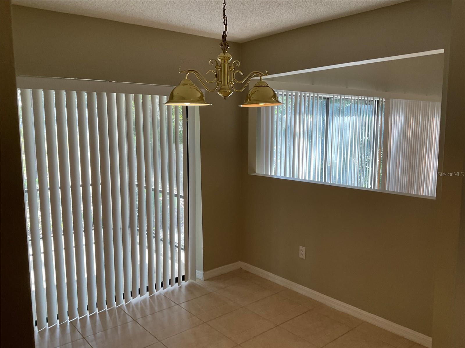 TAMPA PALMS UNIT 3C - Residential Lease