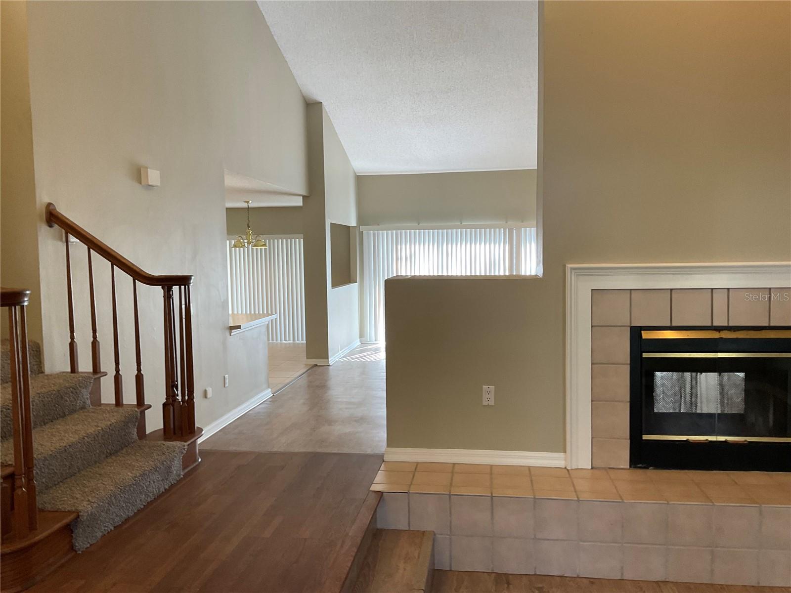 TAMPA PALMS UNIT 3C - Residential Lease