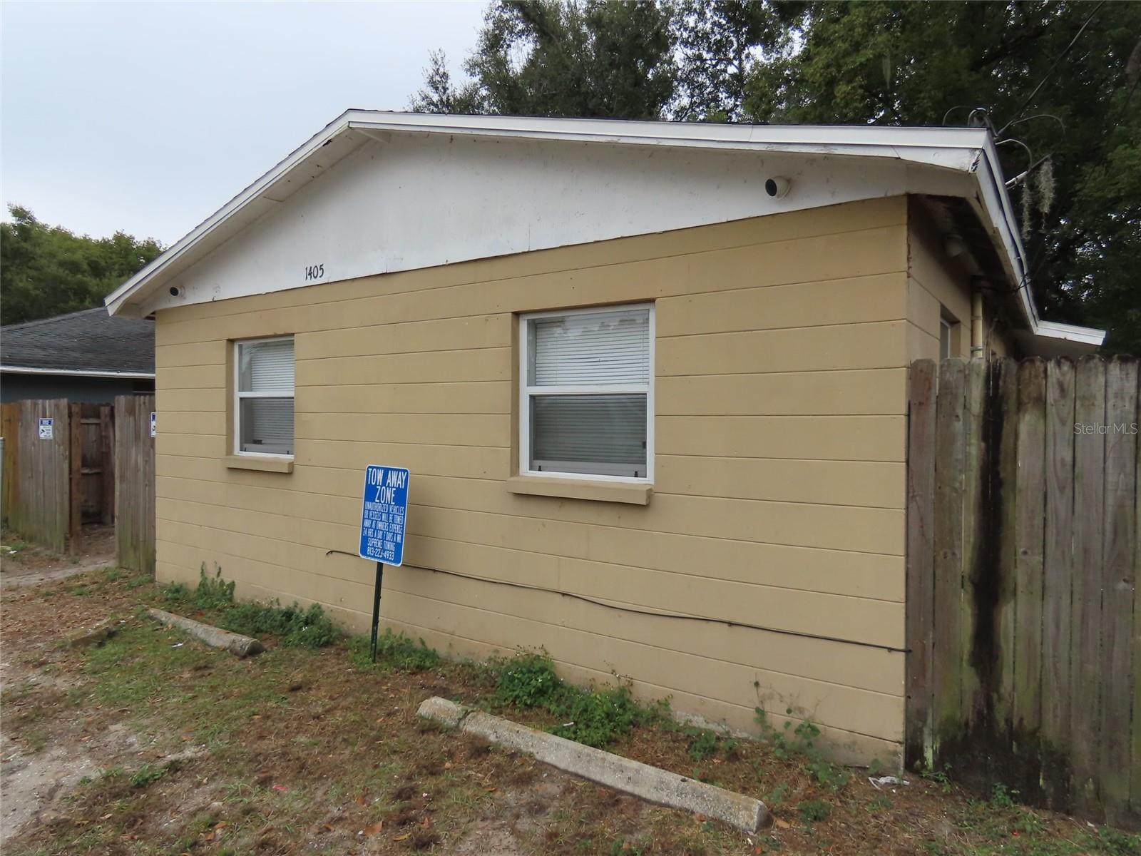 1405 E HOLLAND AVENUE A