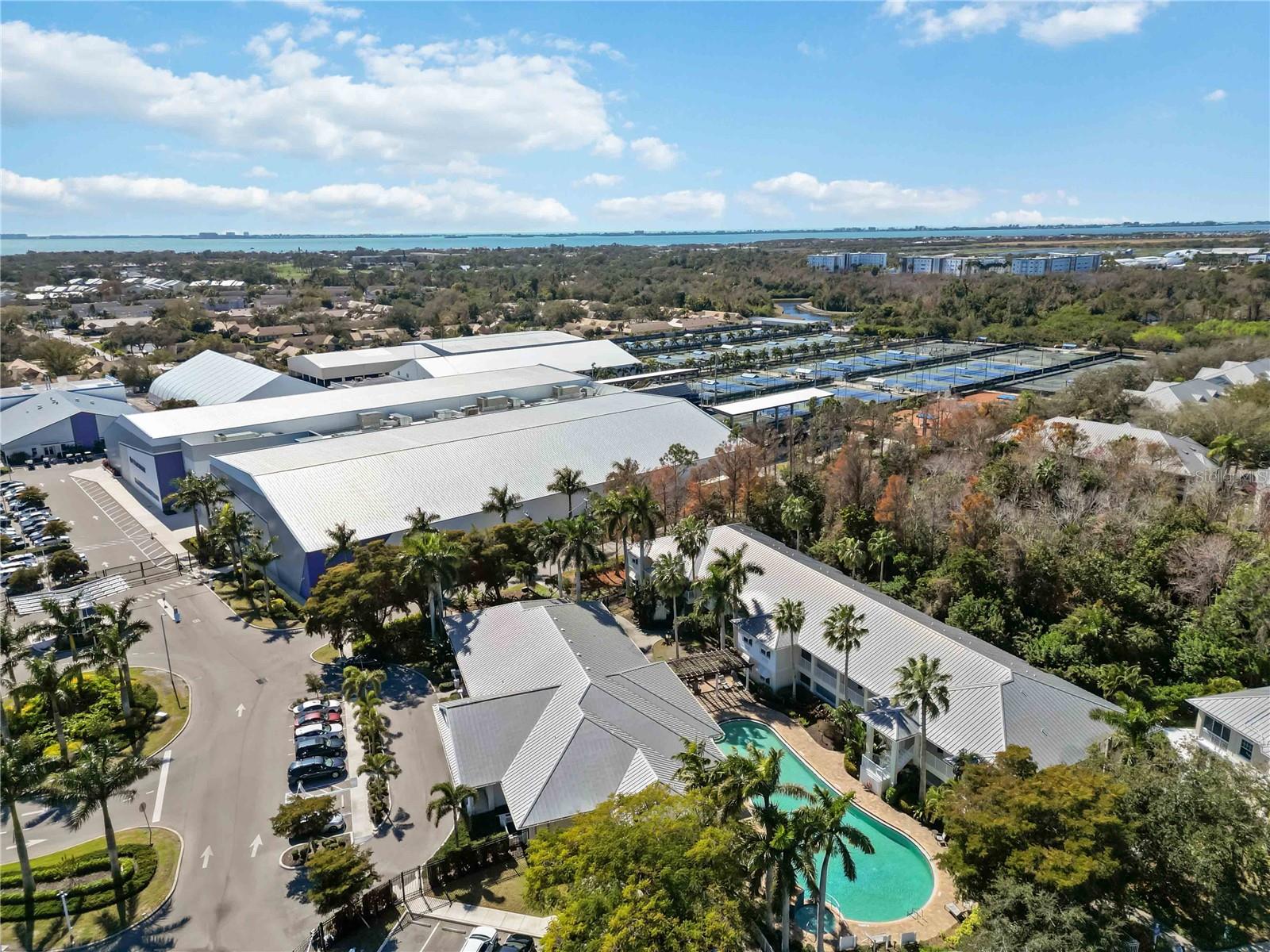 ACADEMY RESORT LODGE - Residential