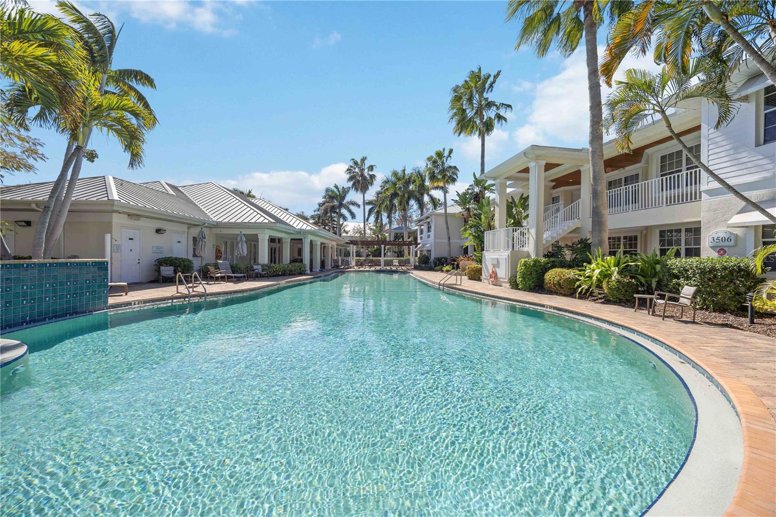 ACADEMY RESORT LODGE - Residential