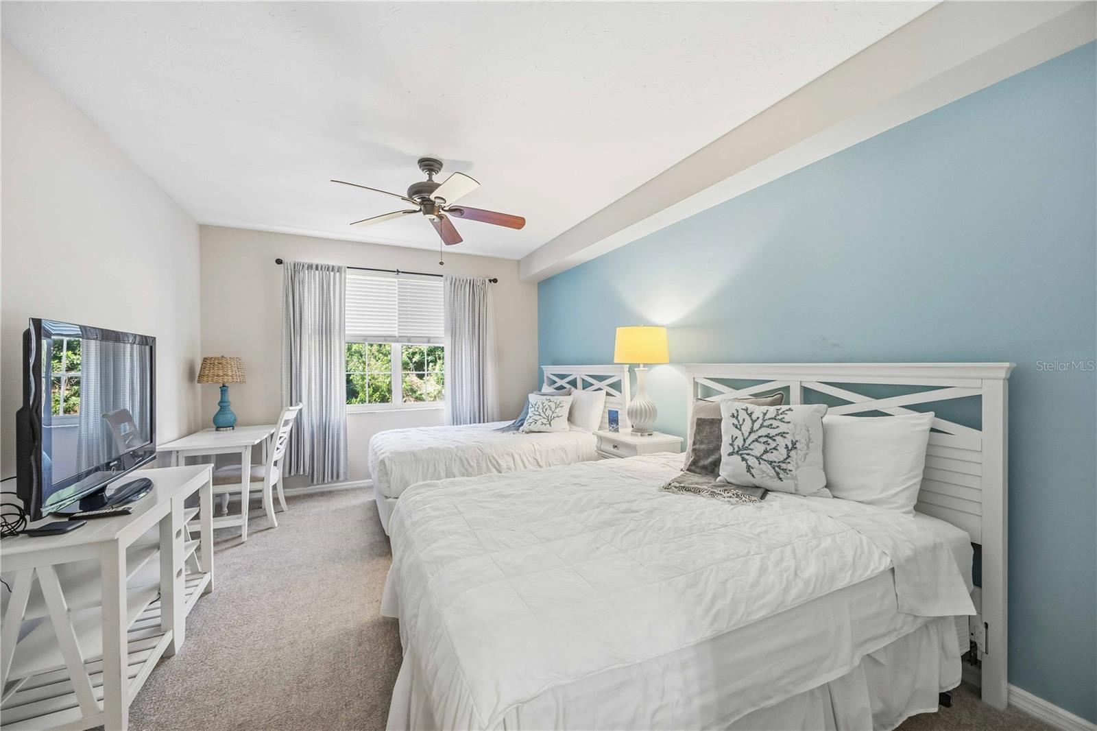 ACADEMY RESORT LODGE - Residential