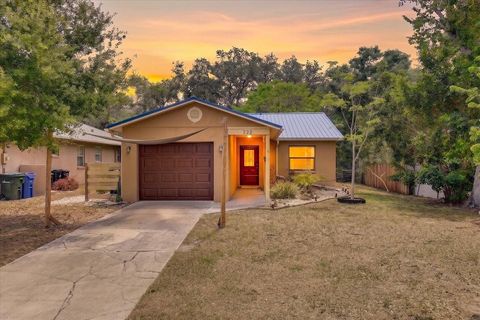 Photo of 222 Glenwood Avenue, Osprey, FL 34229 (MLS # TB8504427)