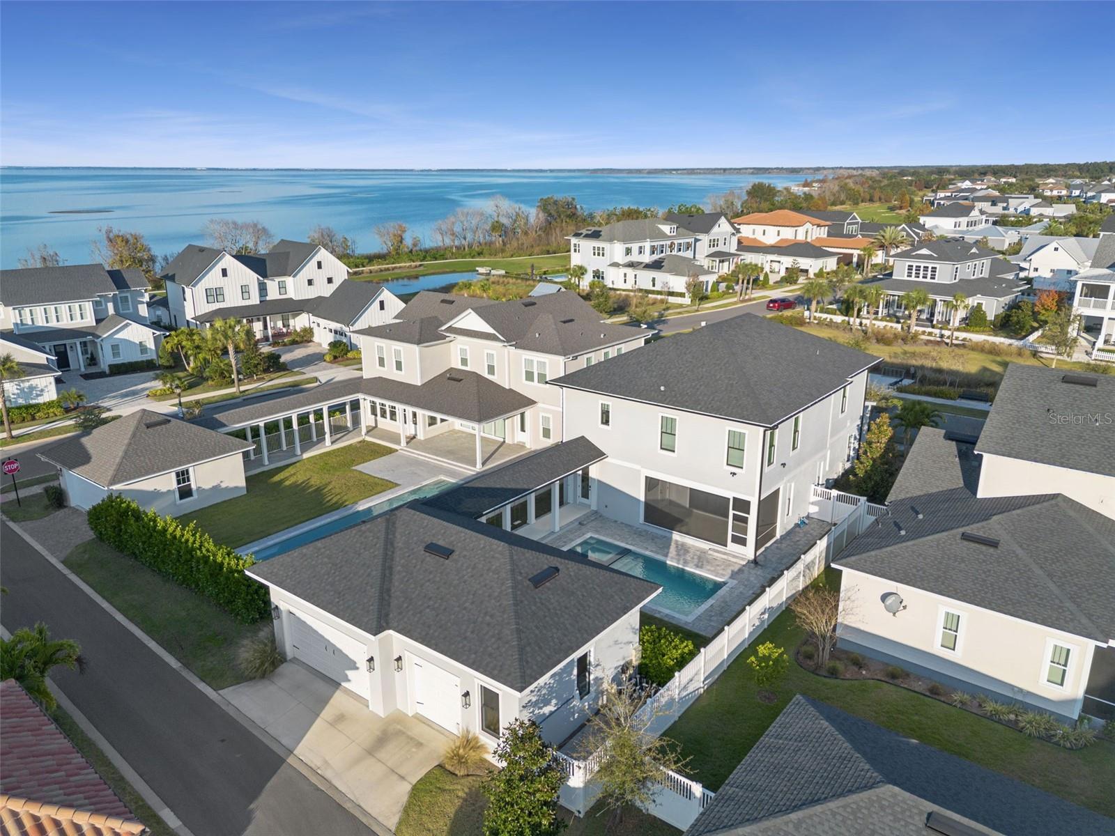 OAKLAND PARK - Residential