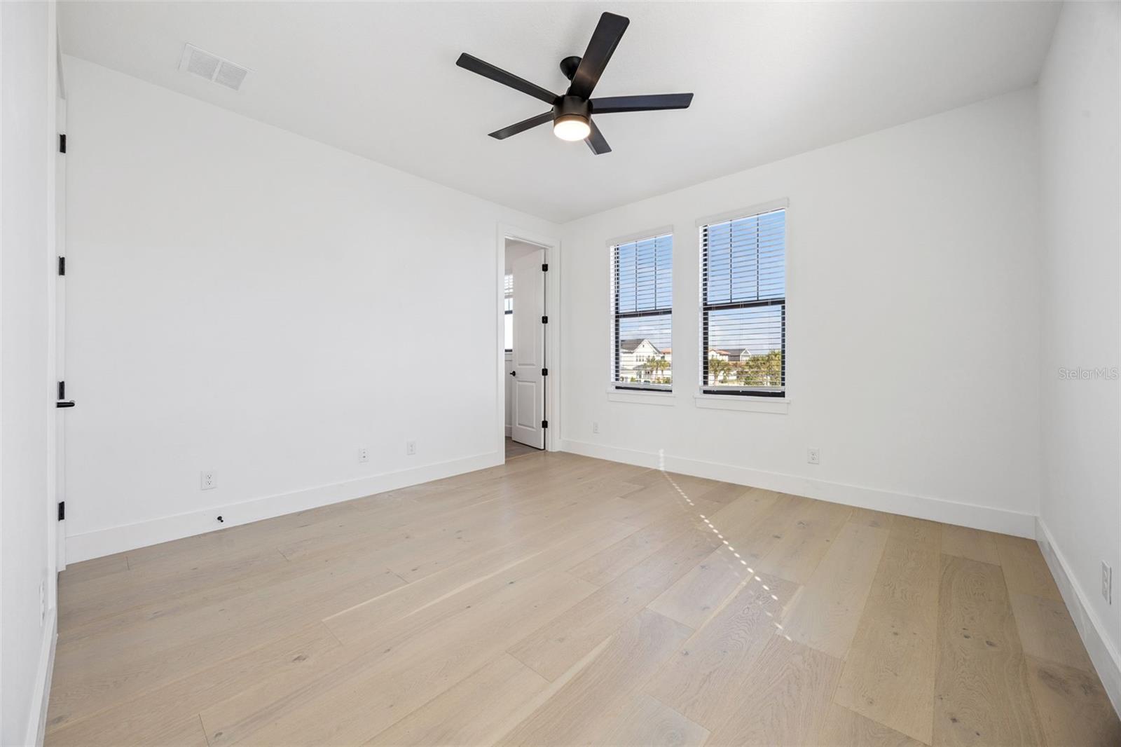 OAKLAND PARK - Residential