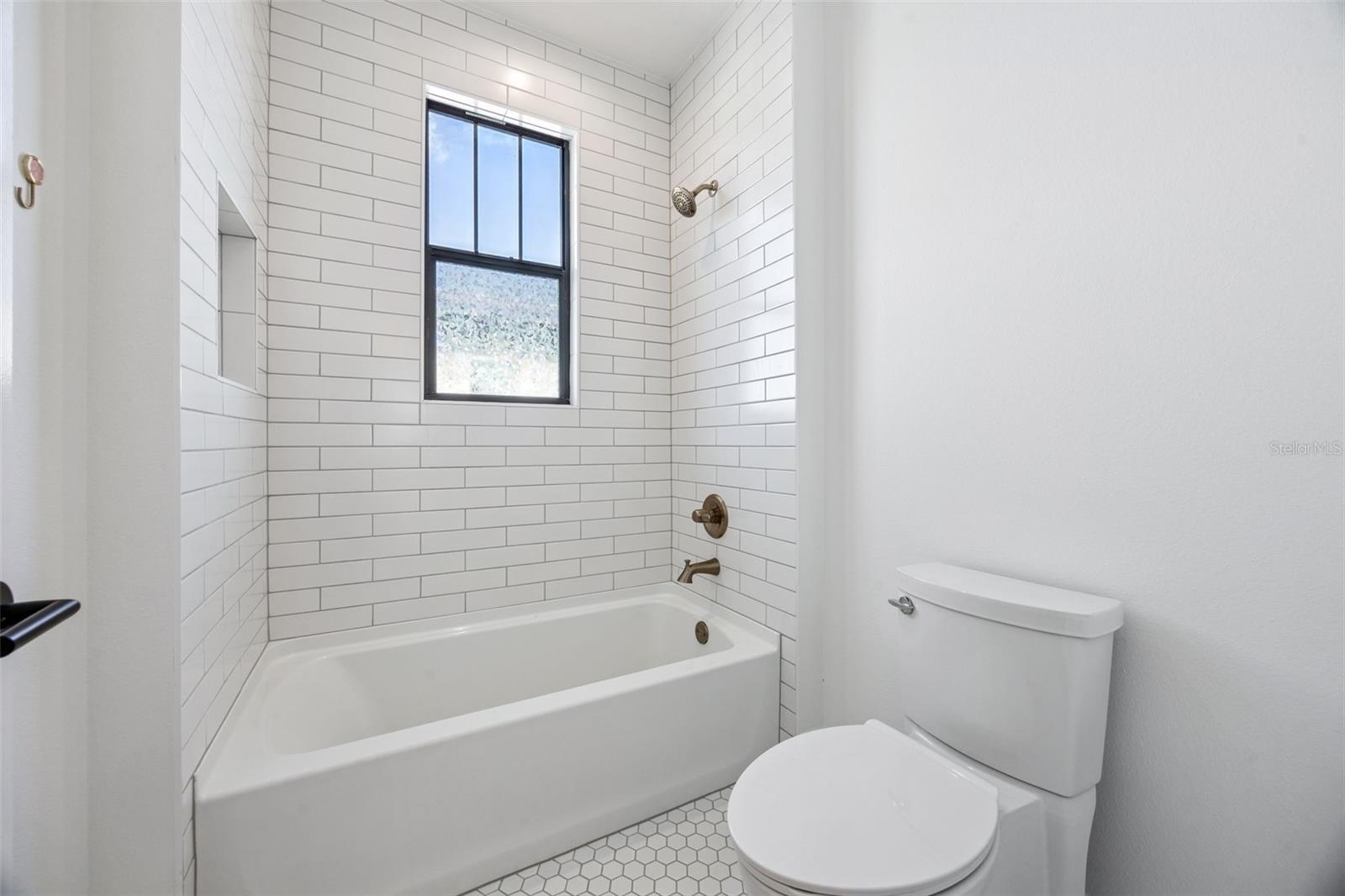 OAKLAND PARK - Residential