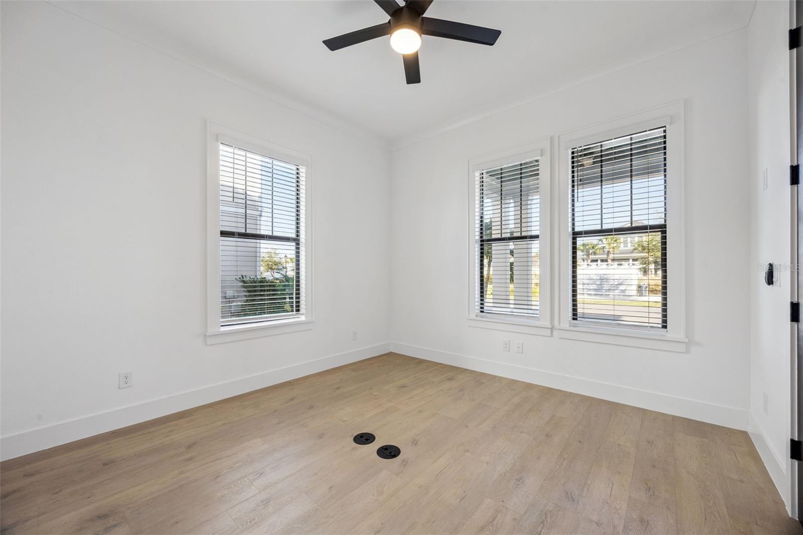 OAKLAND PARK - Residential