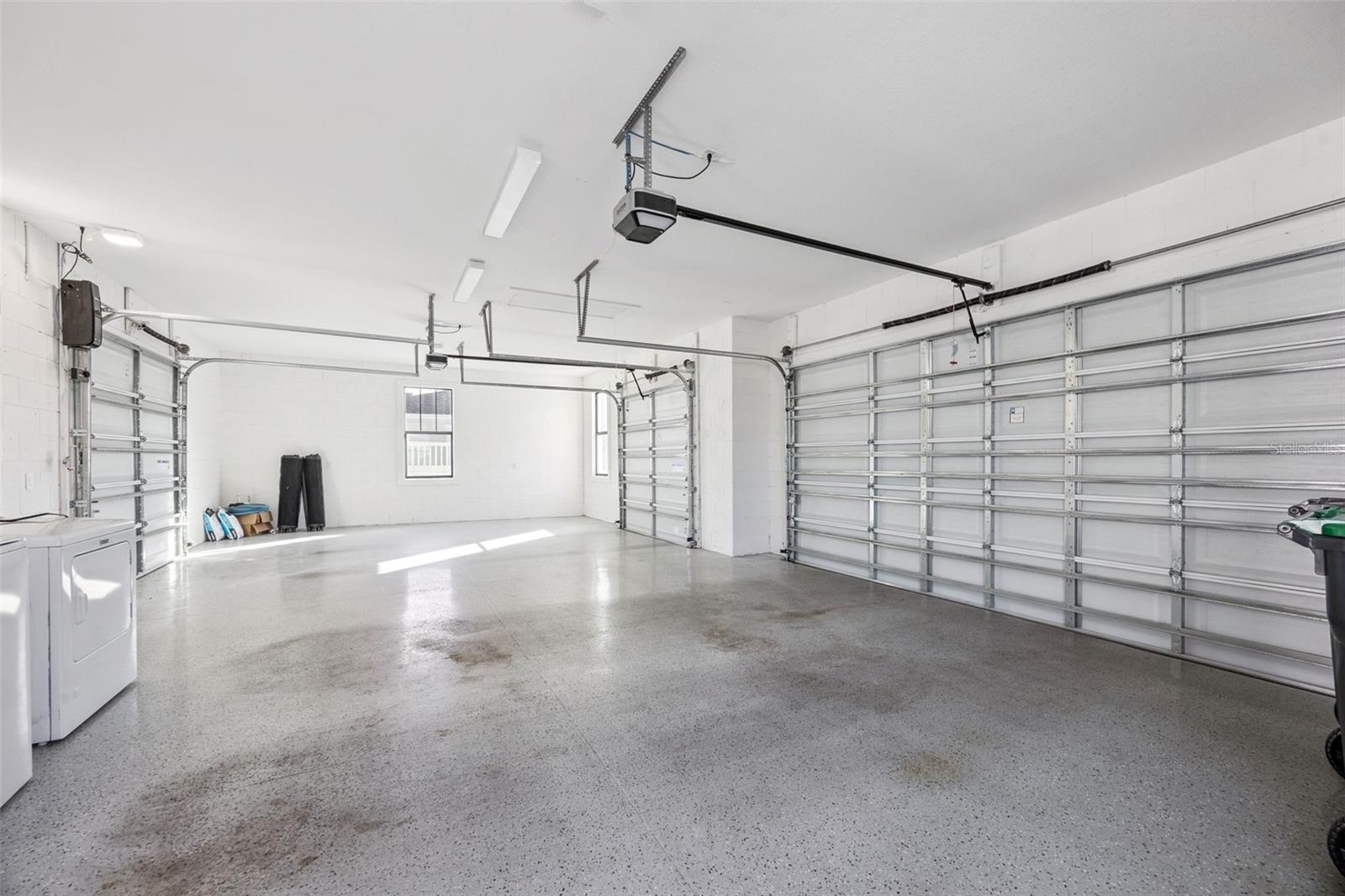 OAKLAND PARK - Residential