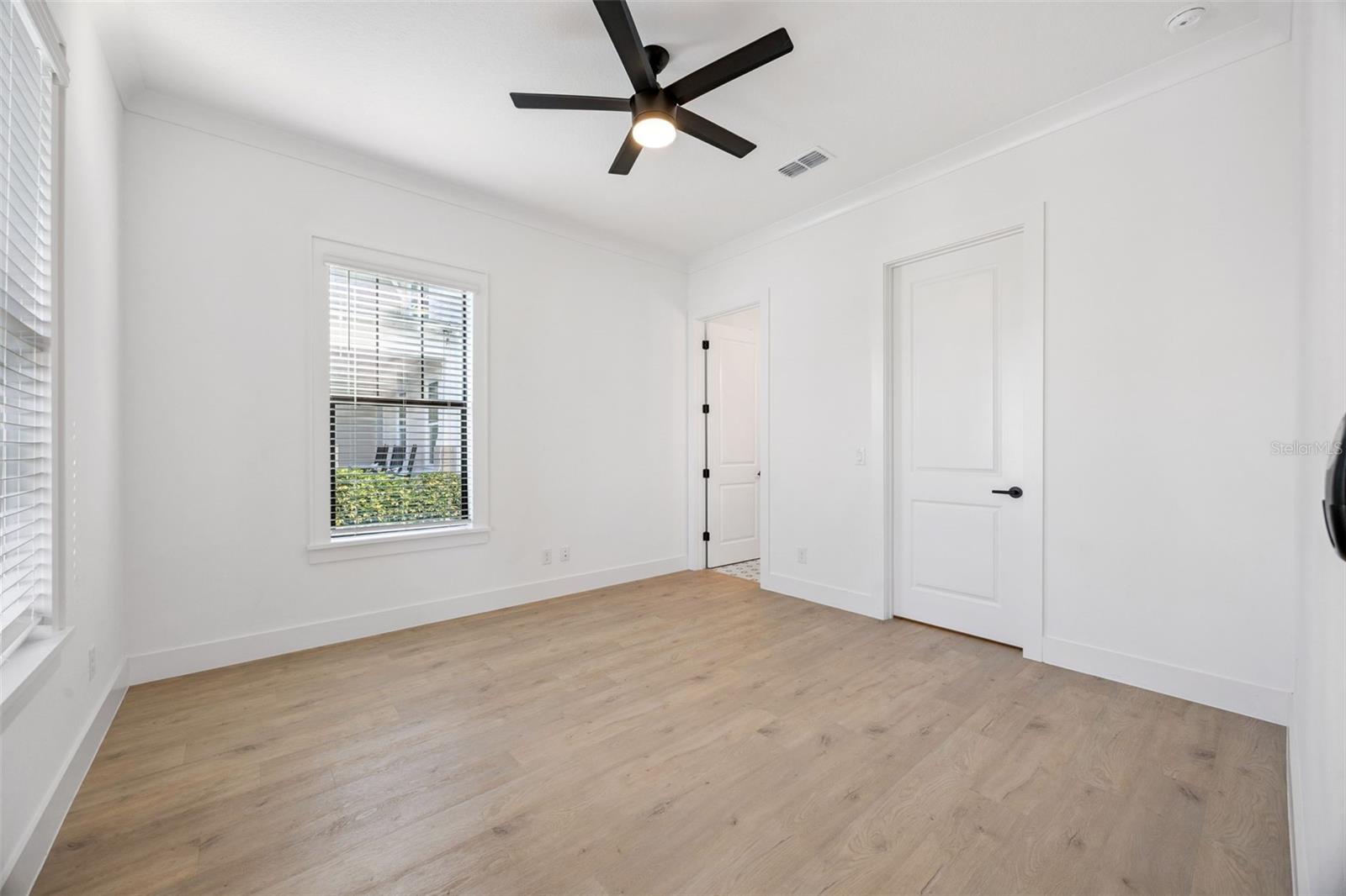 OAKLAND PARK - Residential