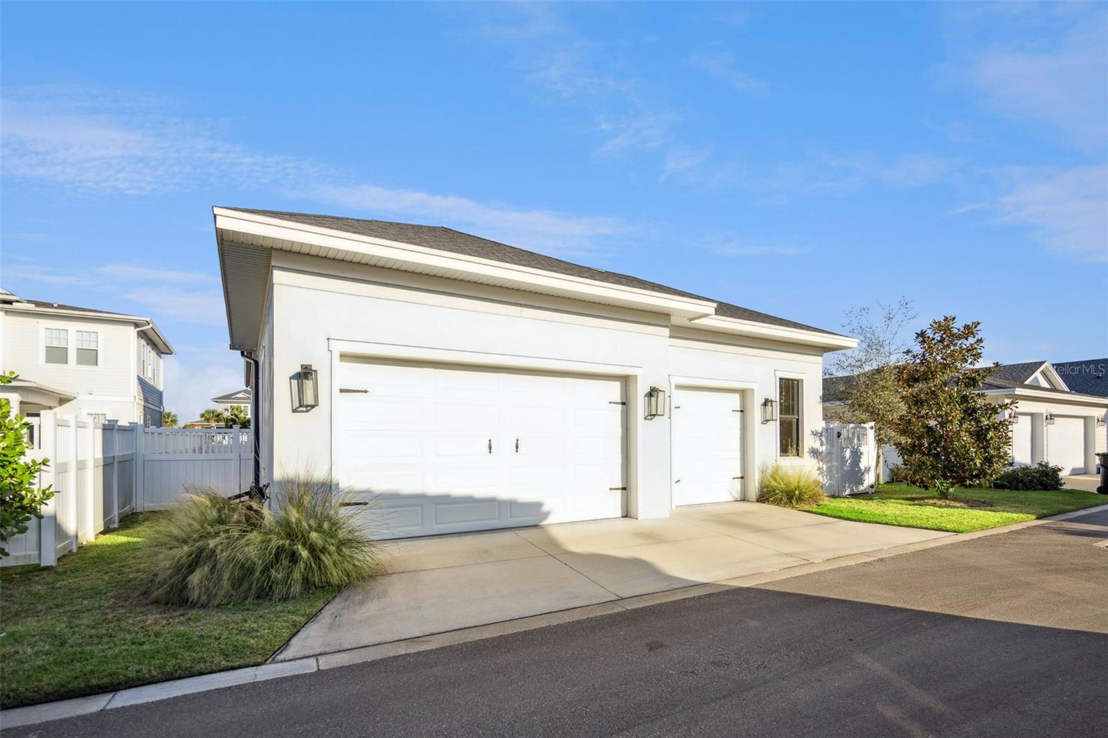 OAKLAND PARK - Residential