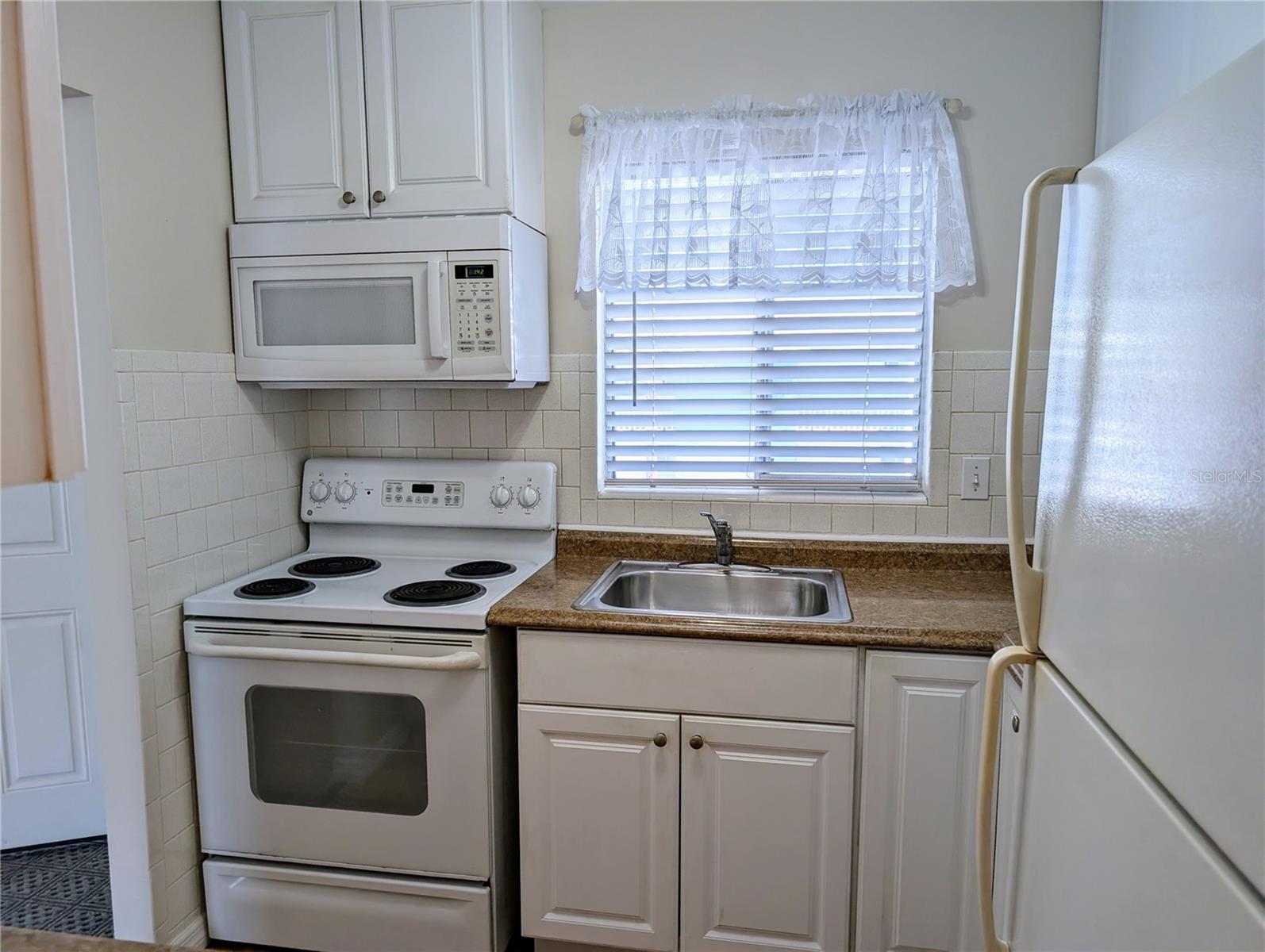 1840 SUNNY DRIVE D-36