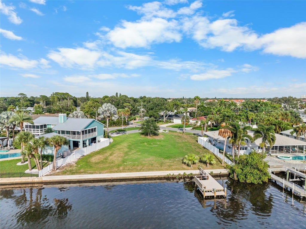 Photo of 1301 Sea Gull Drive S, St Petersburg, FL 33707 (MLS # TB8537360)