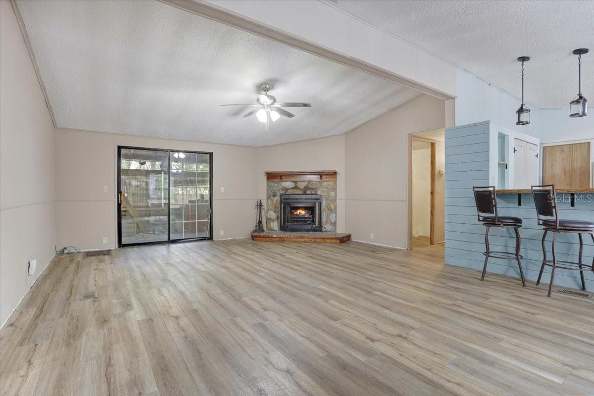 CEDAR SPG SHORES - Residential