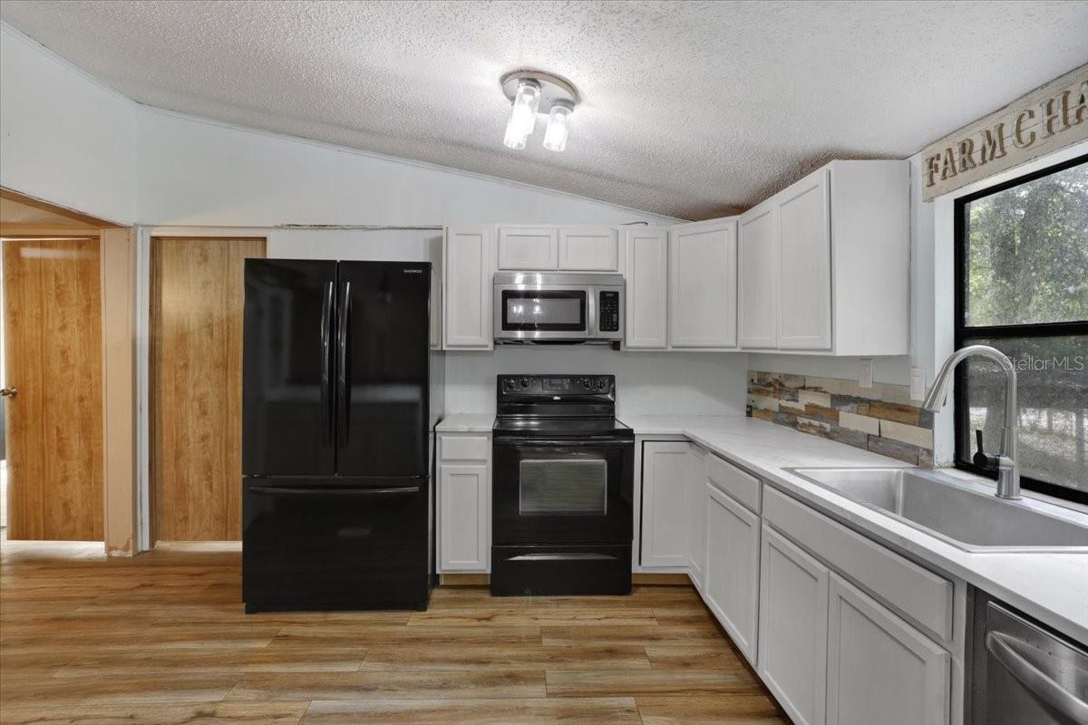 CEDAR SPG SHORES - Residential