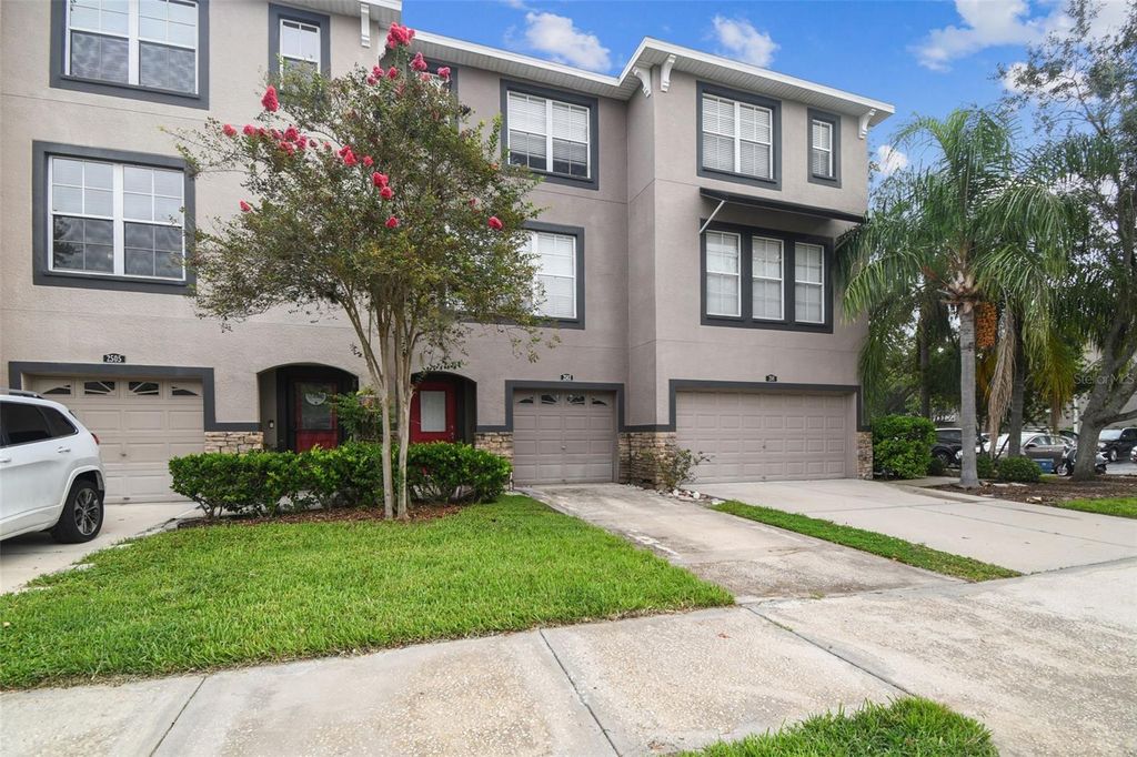 Photo of 2503 Middleton Grove Drive, Brandon, FL 33511 (MLS # TB8429357)