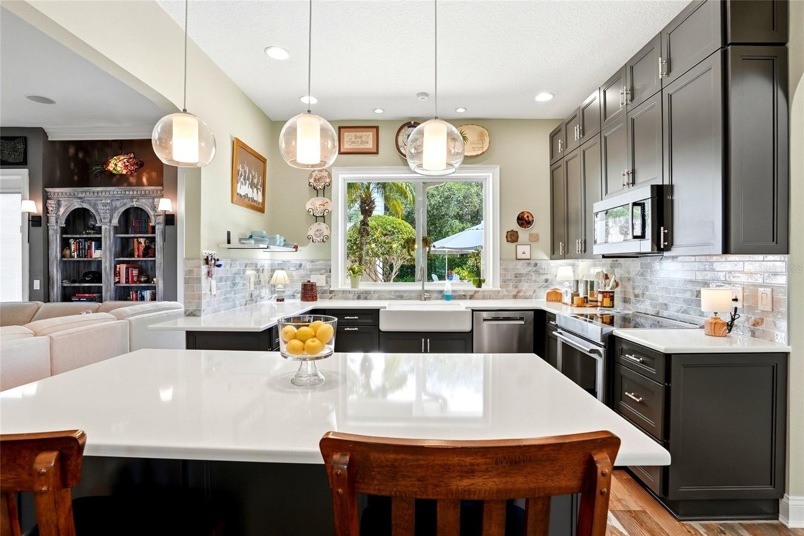 PINELLAS GROVES - Residential