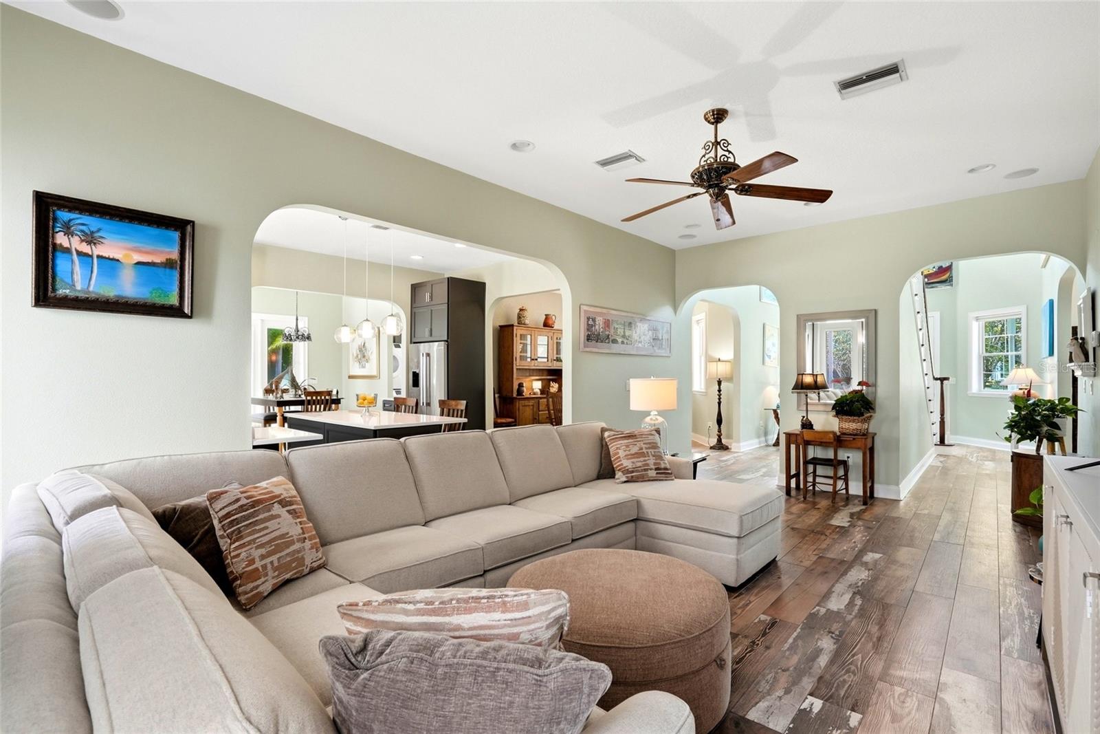 PINELLAS GROVES - Residential