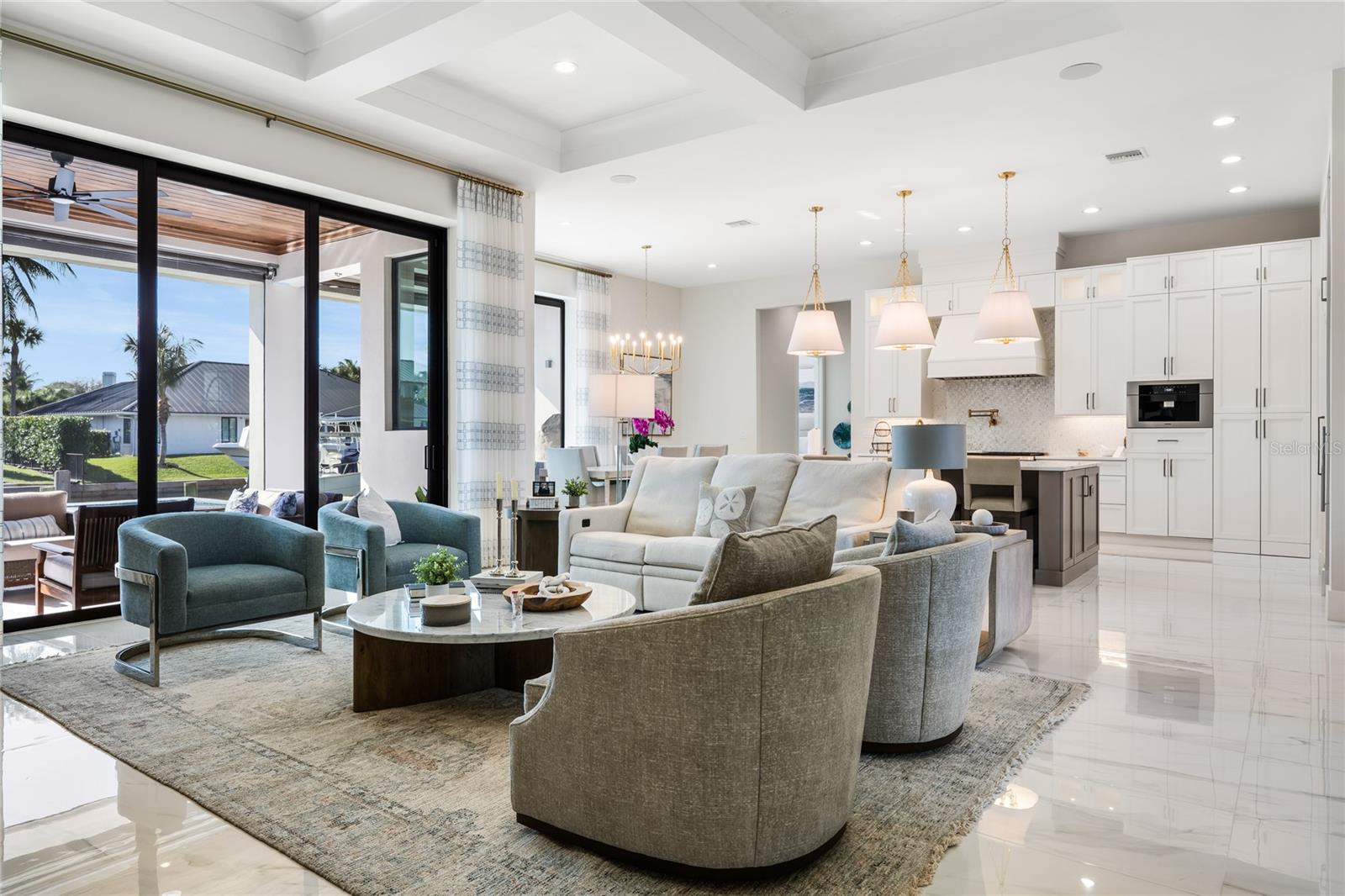 THE SOUNDINGS - Residential