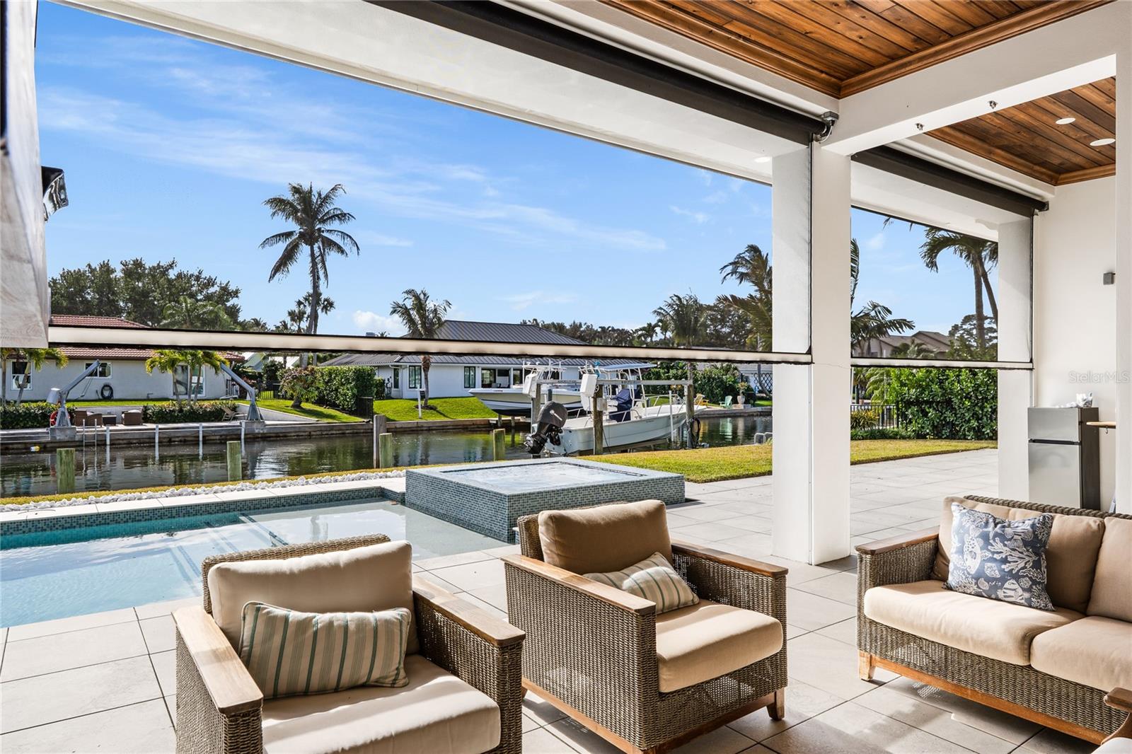 THE SOUNDINGS - Residential