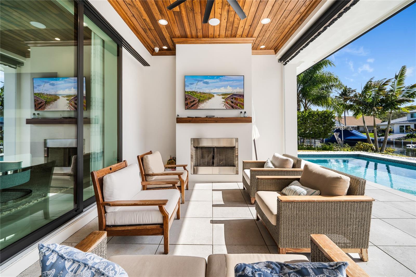 THE SOUNDINGS - Residential