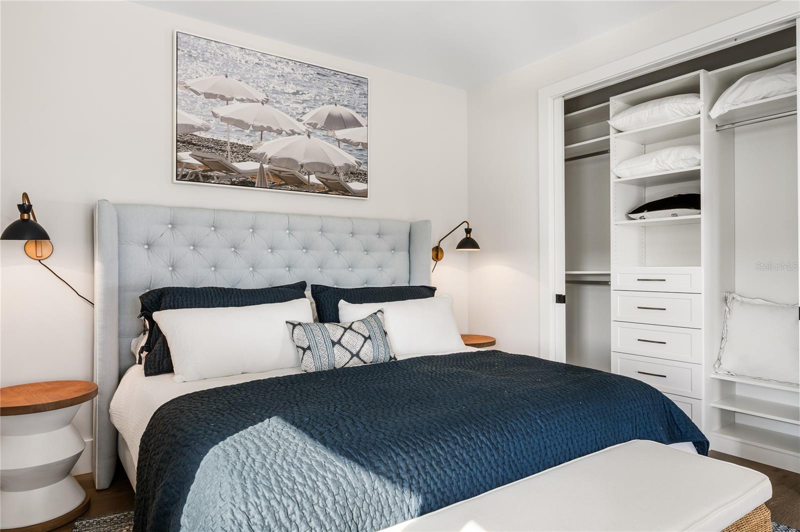 THE SOUNDINGS - Residential