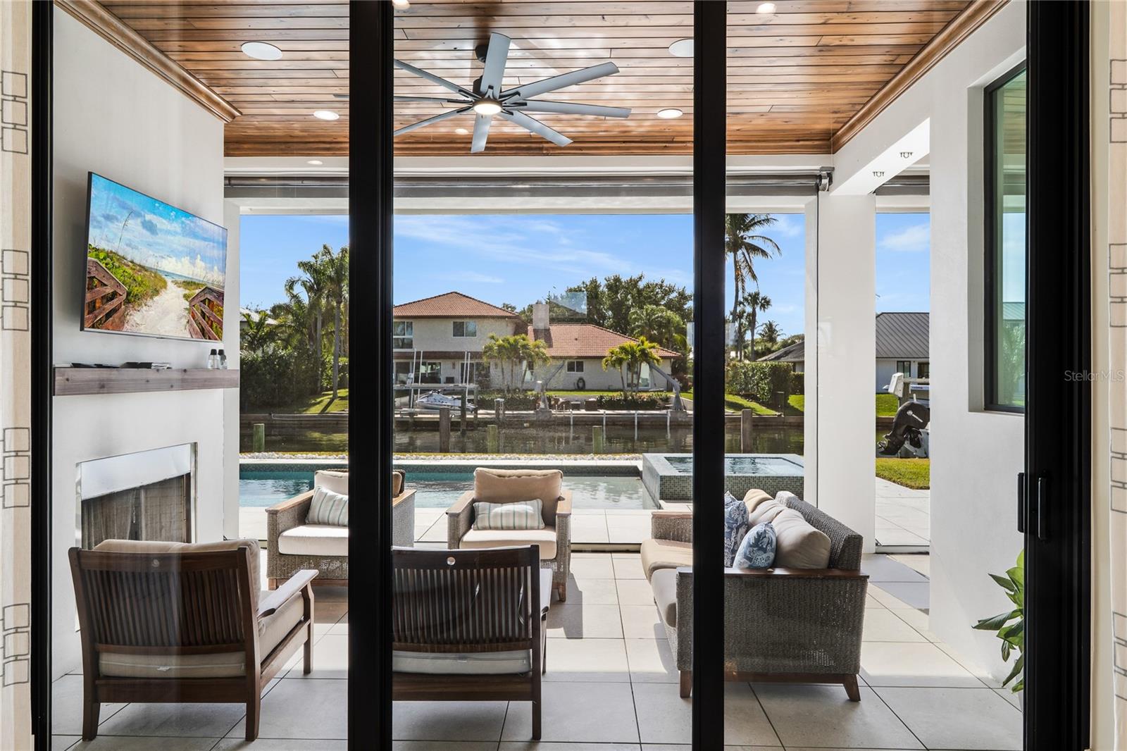 THE SOUNDINGS - Residential