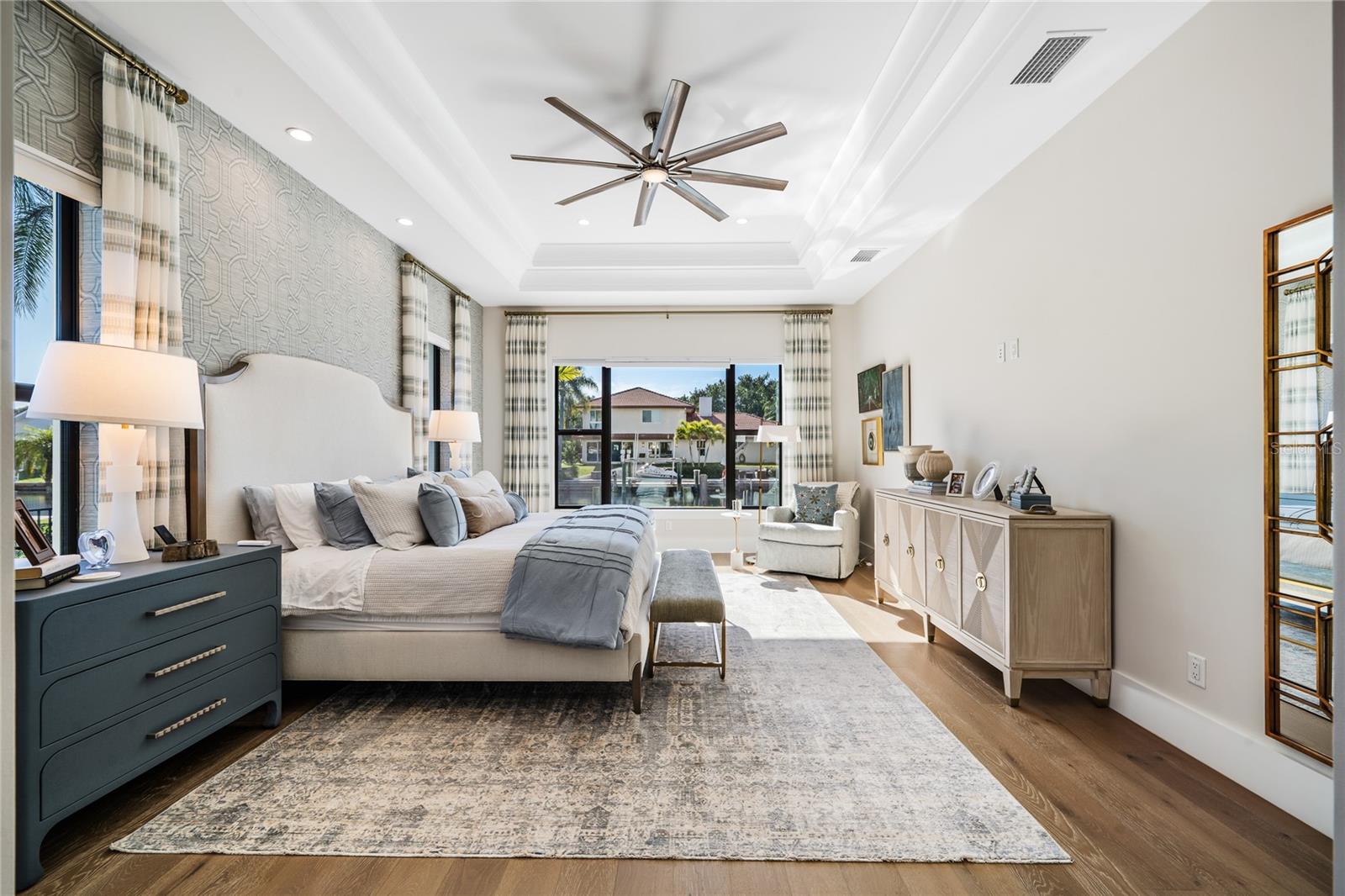 THE SOUNDINGS - Residential