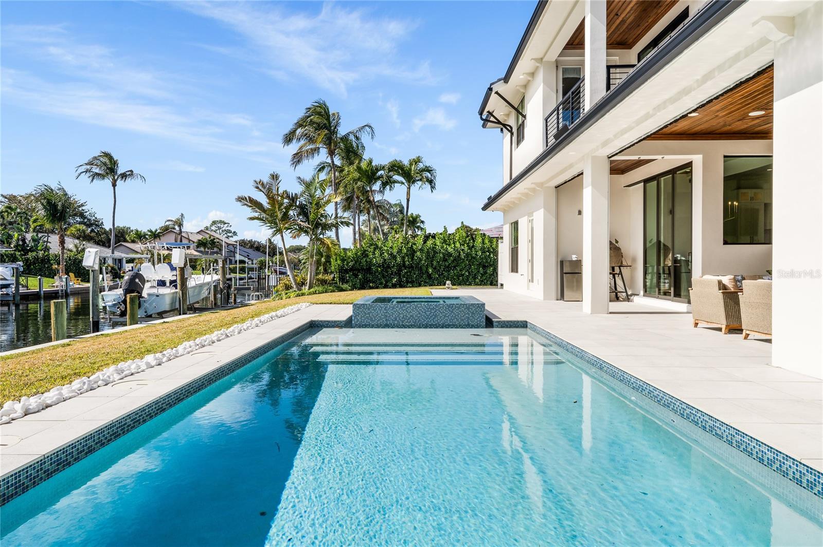 THE SOUNDINGS - Residential