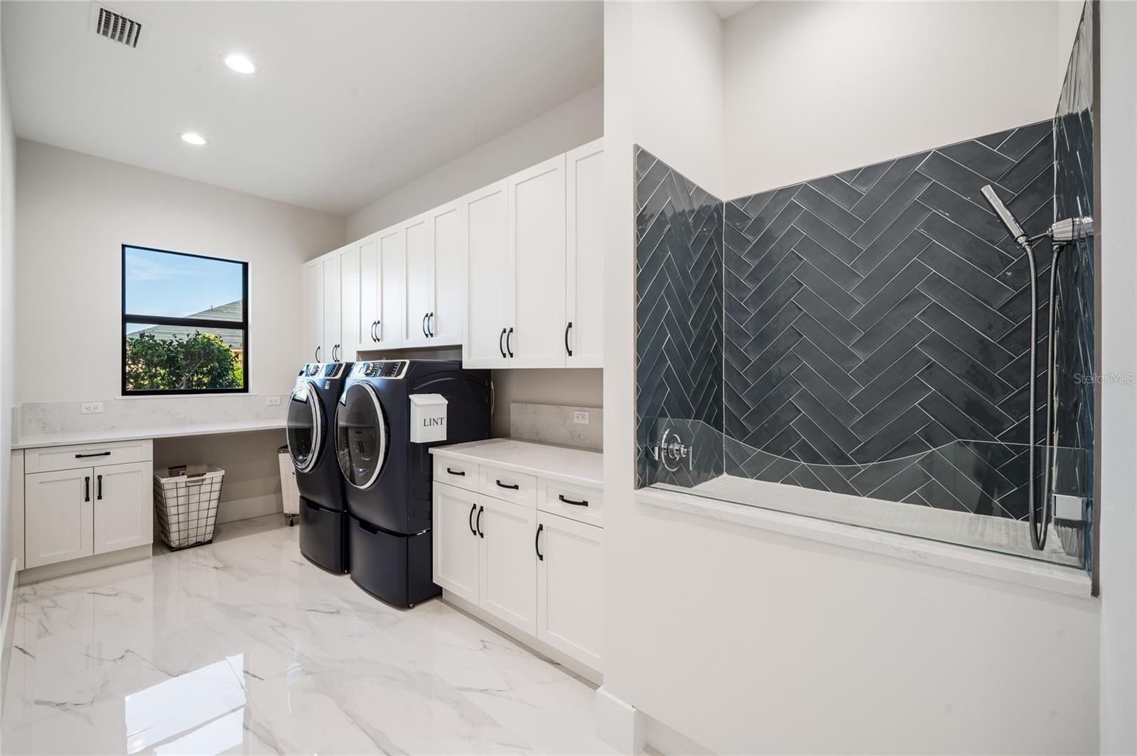 THE SOUNDINGS - Residential