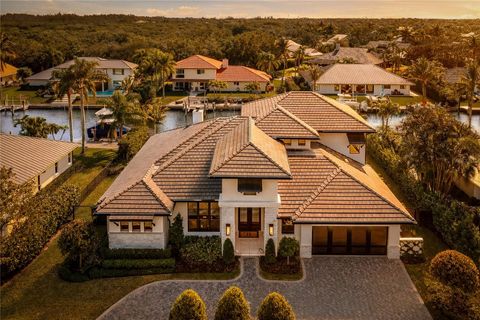 Townhomes and Villas with Garages in Florida's Treasure Coast 19 9058 SE STAR ISLAND WAY HOBE SOUND FL 33455