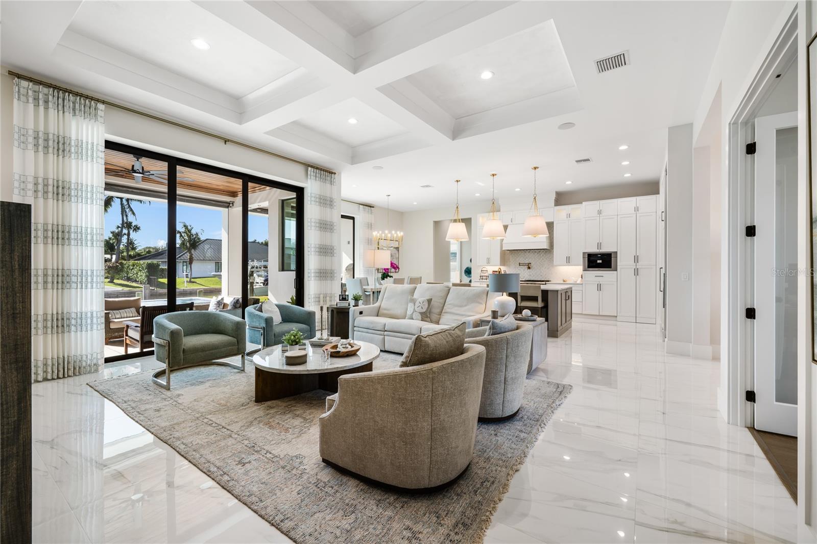 THE SOUNDINGS - Residential