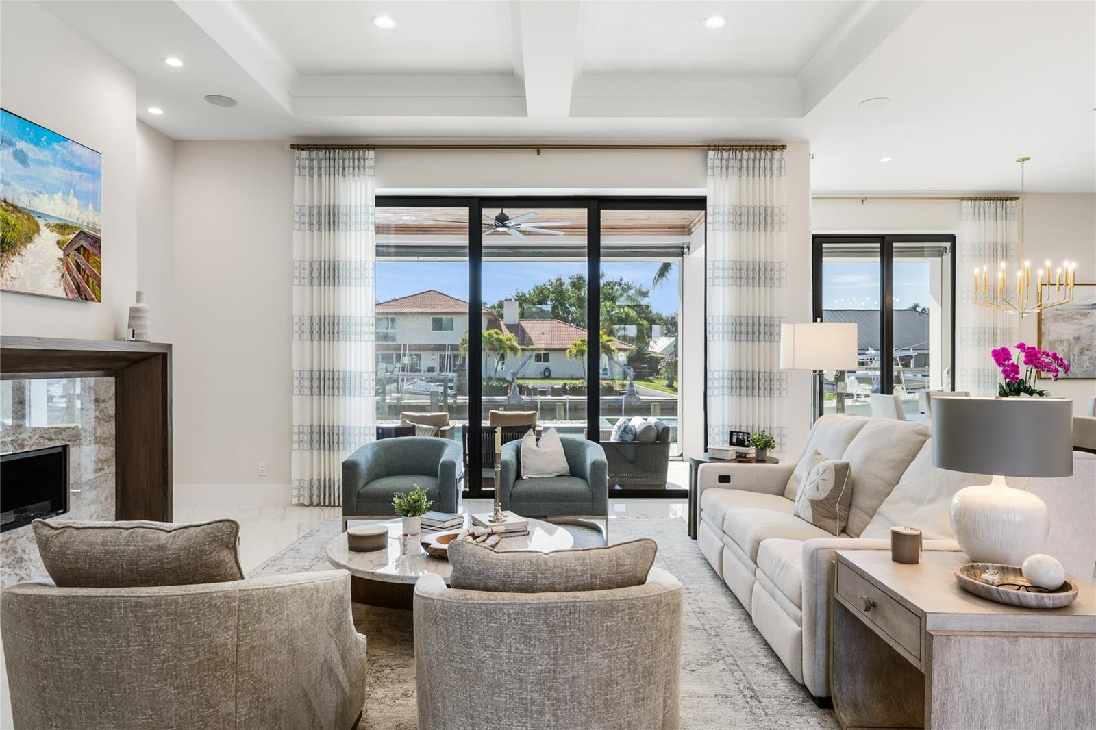 THE SOUNDINGS - Residential