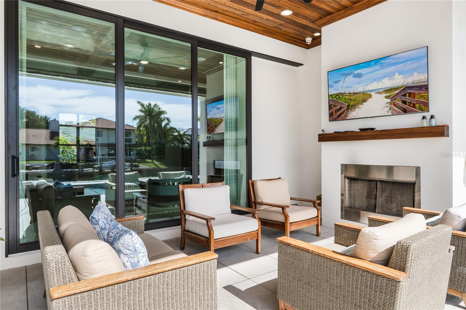 THE SOUNDINGS - Residential