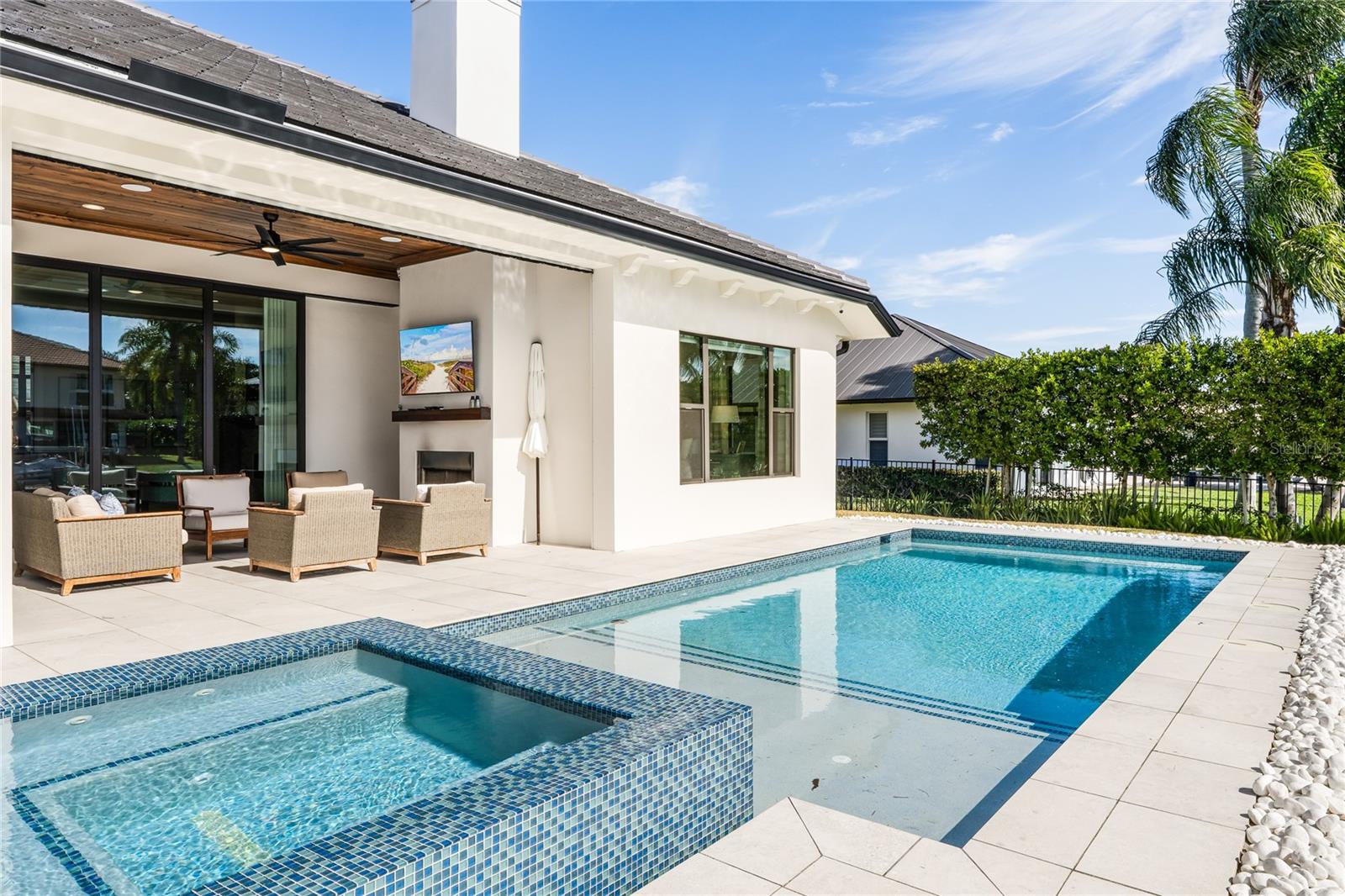 THE SOUNDINGS - Residential