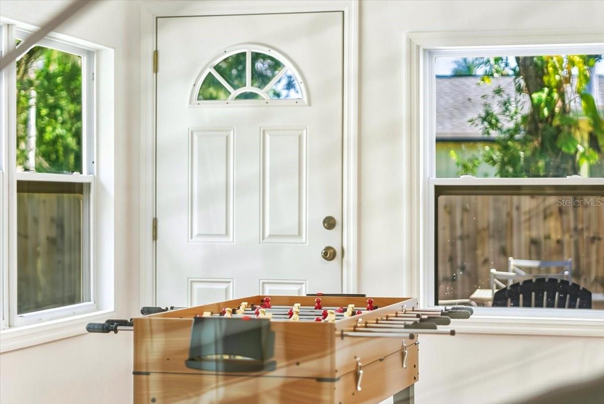 SARASOTA VENICE CO 09 37 18 - Residential